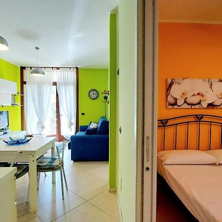 Colors POOL apartment Bardolino Extérieur photo