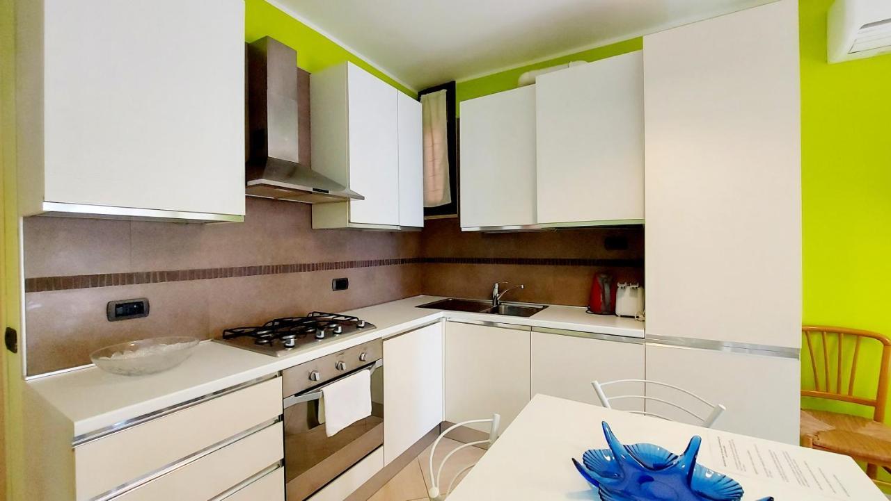 Colors POOL apartment Bardolino Extérieur photo