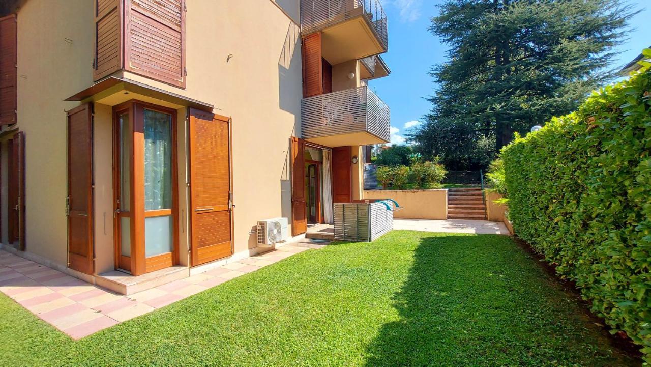 Colors POOL apartment Bardolino Extérieur photo
