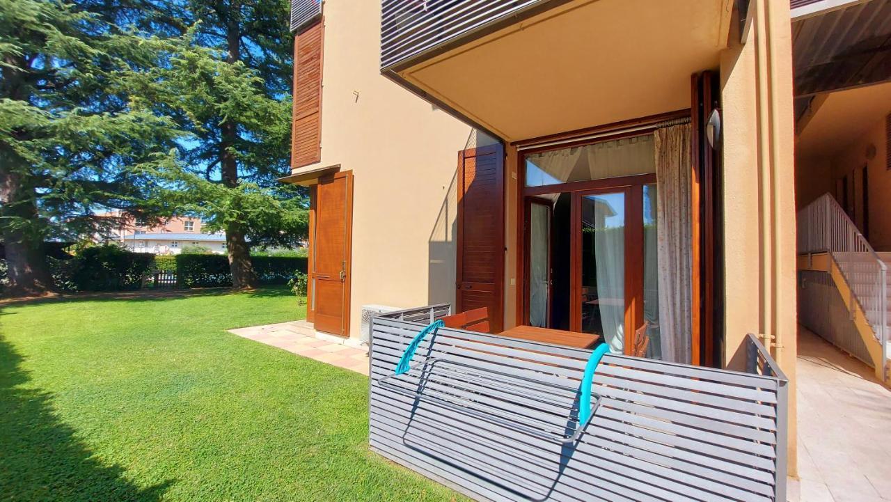 Colors POOL apartment Bardolino Extérieur photo