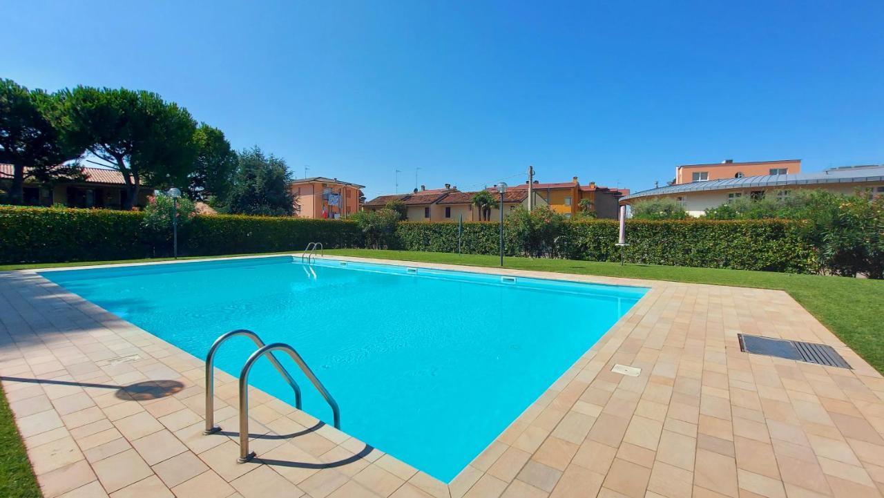 Colors POOL apartment Bardolino Extérieur photo