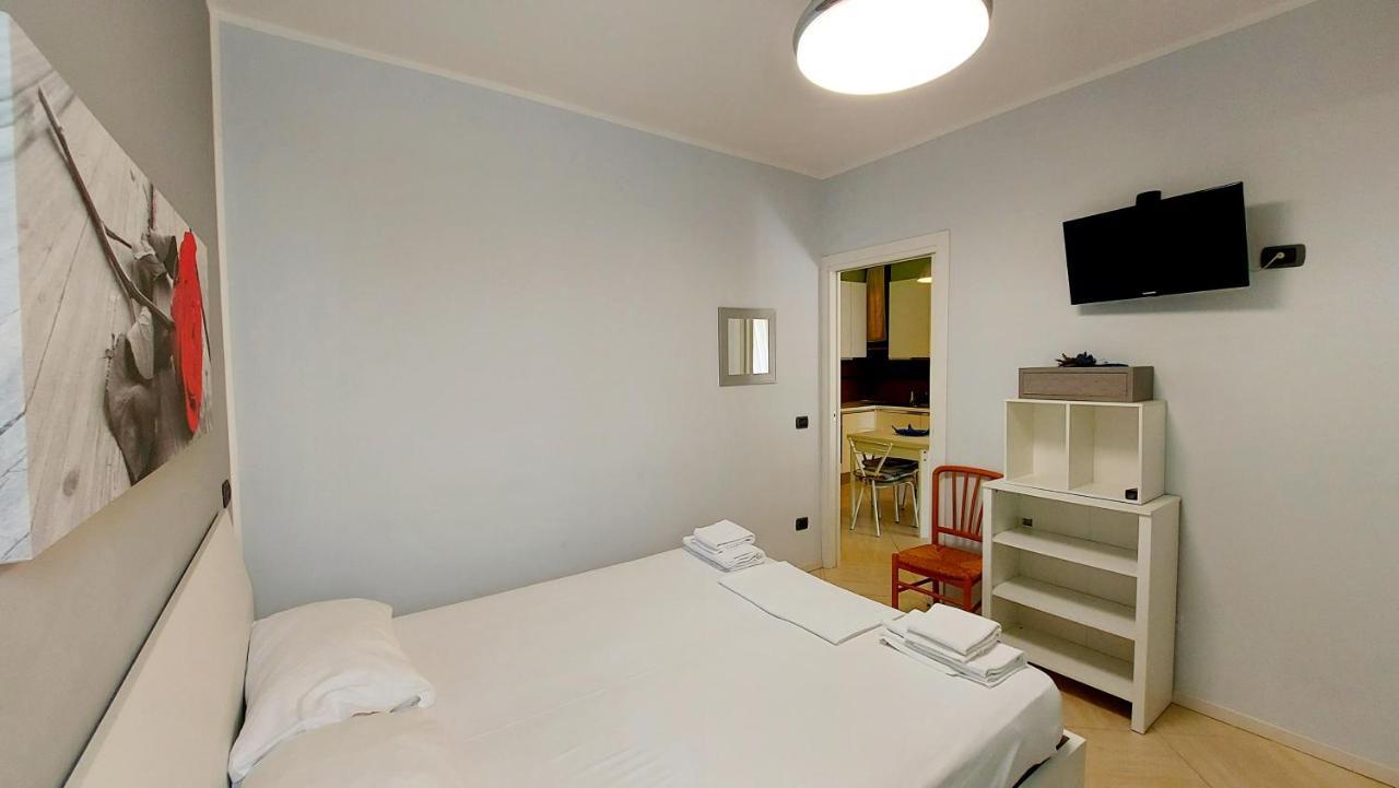 Colors POOL apartment Bardolino Extérieur photo