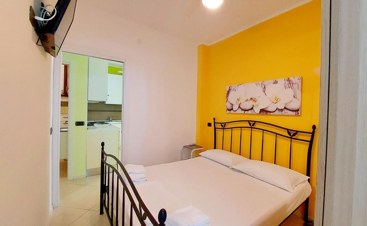 Colors POOL apartment Bardolino Extérieur photo