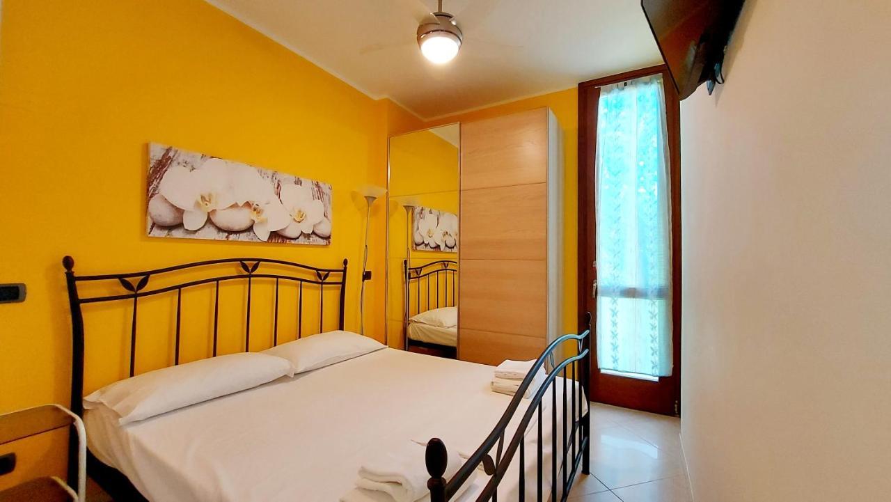 Colors POOL apartment Bardolino Extérieur photo